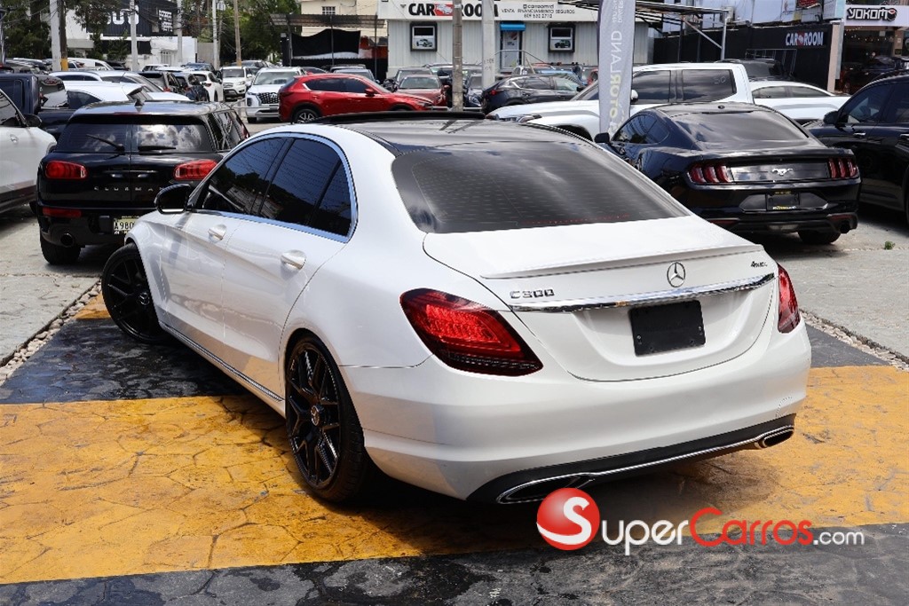 2019 Mercedes-Benz Clase C 300 4 Matic — foto 10 / 11