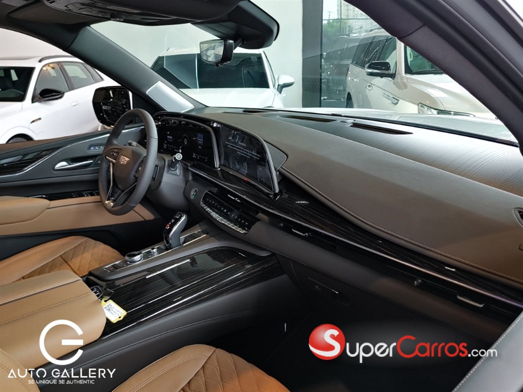 2024 Cadillac Escalade Premium Luxury — foto 8 / 12