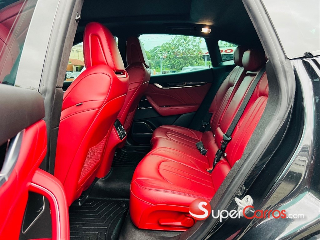 2022 Maserati Levante Modena S — foto 11 / 12
