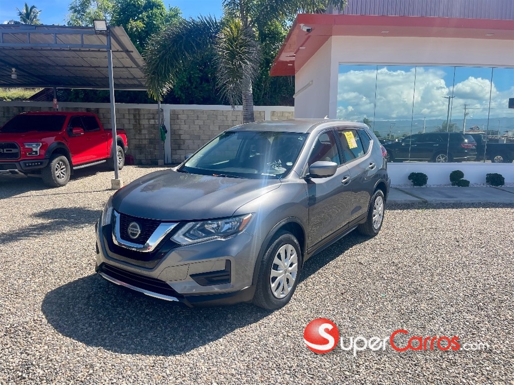 2018 Nissan Rogue SV — foto 2 / 9