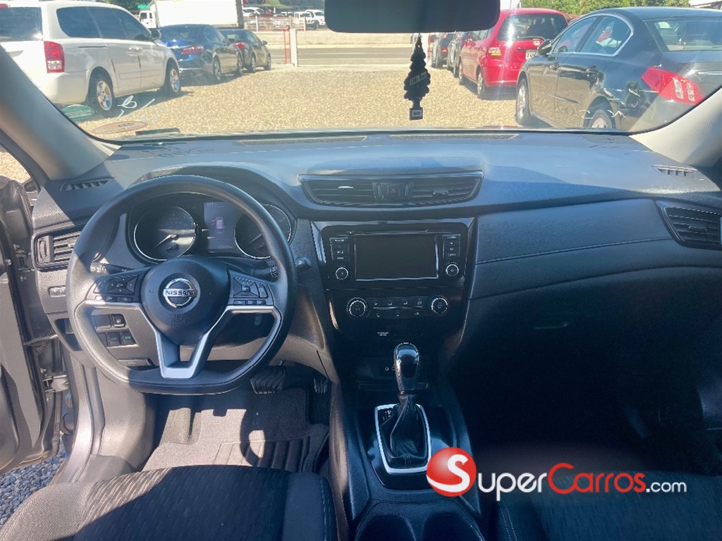 2018 Nissan Rogue SV — foto 9 / 9