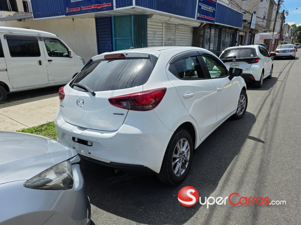 2020 Mazda 2 — foto 10 / 11