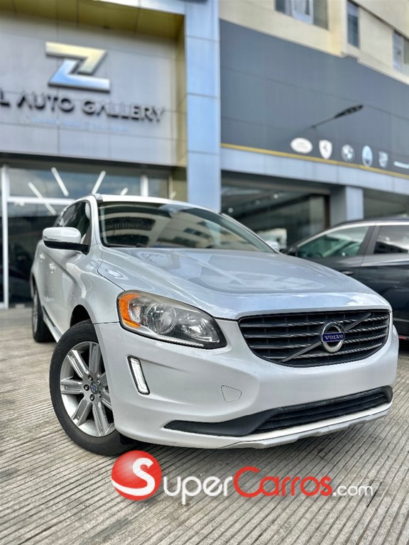 2017 Volvo XC60 T5 Platinum