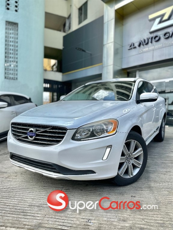 2017 Volvo XC60 T5 Platinum — foto 3 / 8