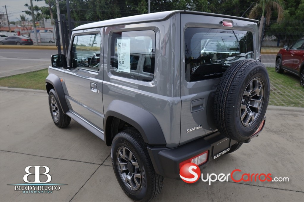 2027 Suzuki Jimny GLX — foto 8 / 11