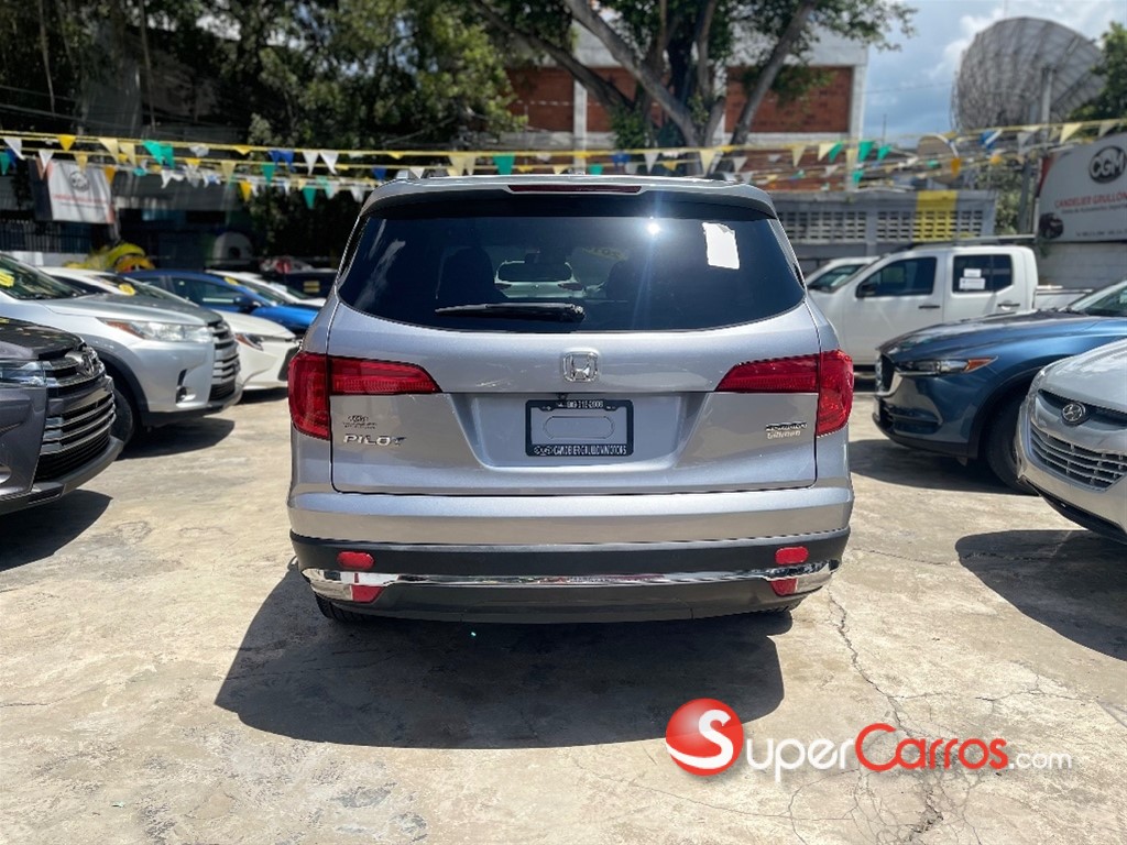 2018 Honda Pilot Touring — foto 4 / 11
