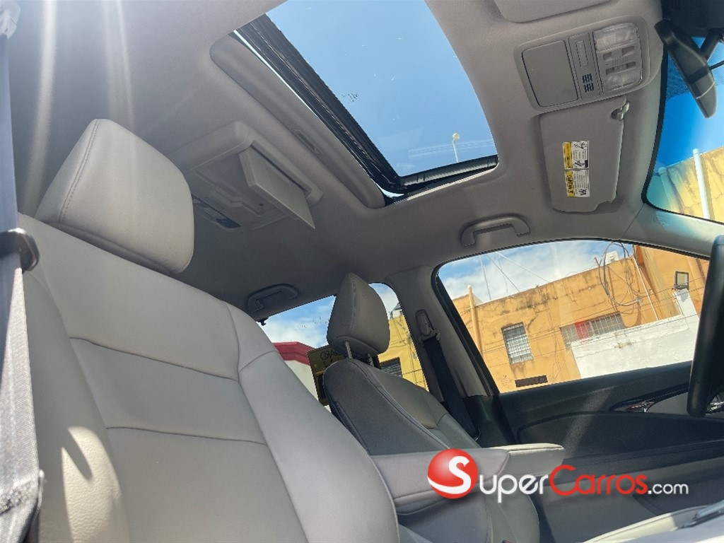 2018 Honda Pilot Touring — foto 10 / 11