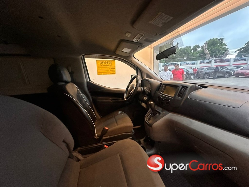 2020 Nissan NV 200 — foto 4 / 8
