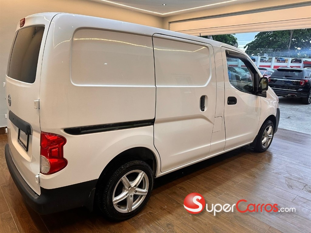 2020 Nissan NV 200 — foto 6 / 8