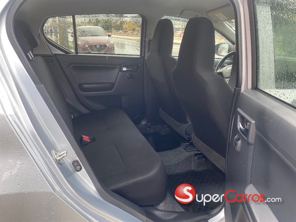 2019 Daihatsu Mira — foto 8 / 10