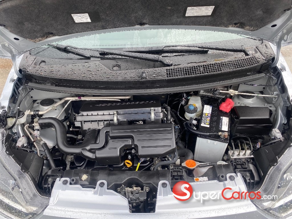 2019 Daihatsu Mira — foto 9 / 10