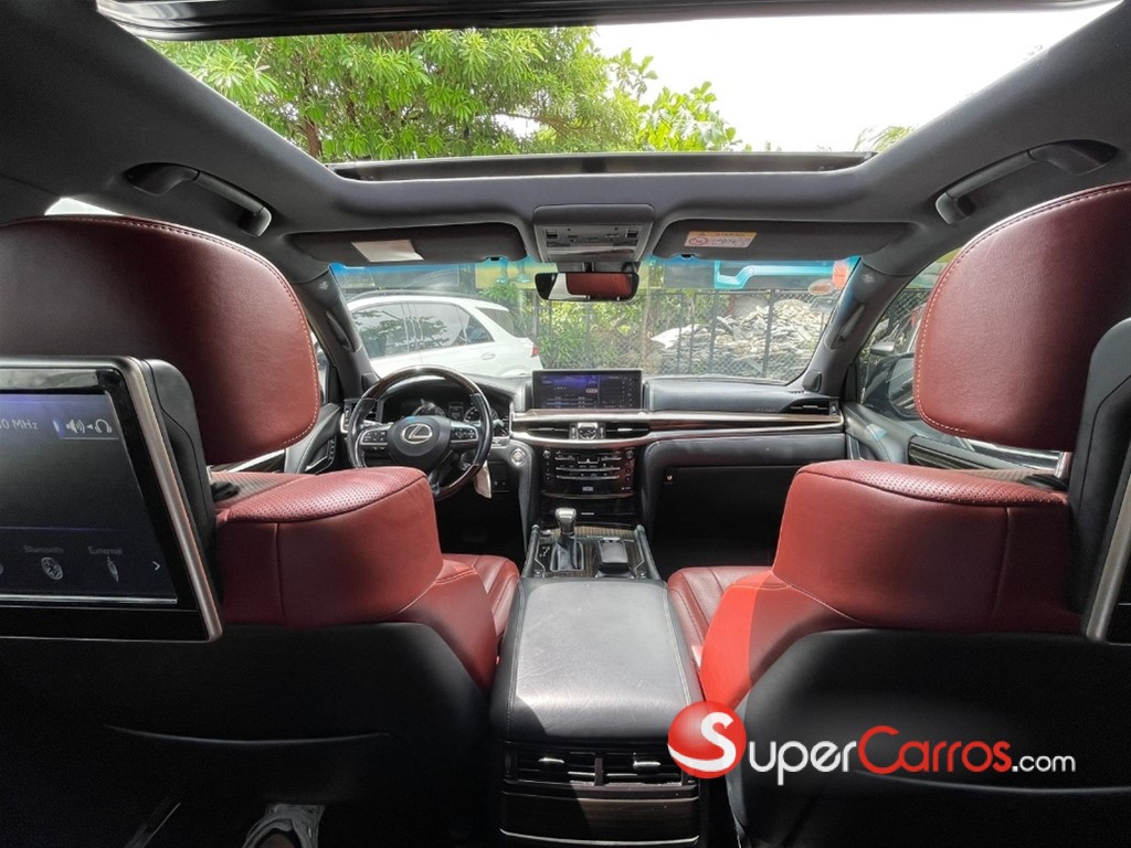 2017 Lexus LX 570 Sport — foto 9 / 12