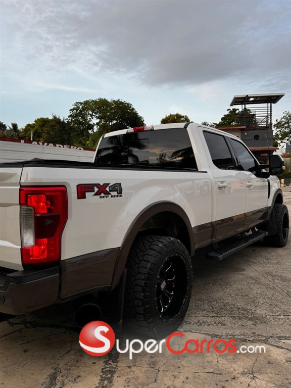 2017 Ford F 250 — foto 10 / 10
