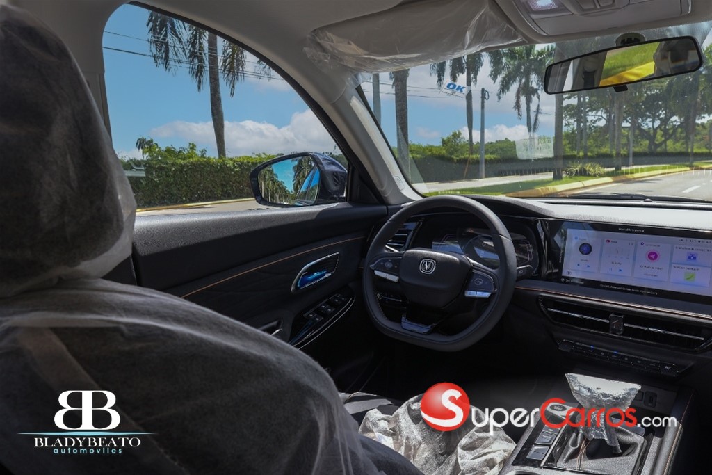 2027 Changan X 7 Plus — foto 8 / 12
