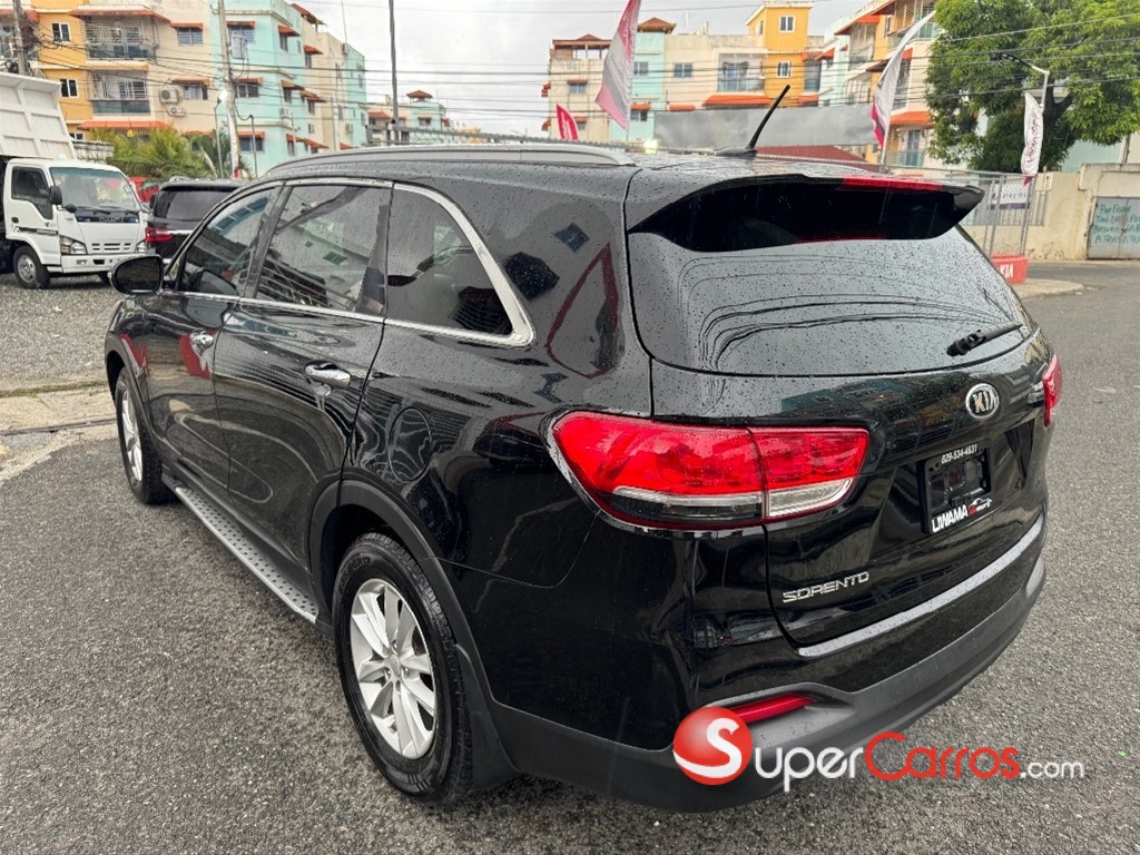 2017 Kia Sorento LX — foto 6 / 9