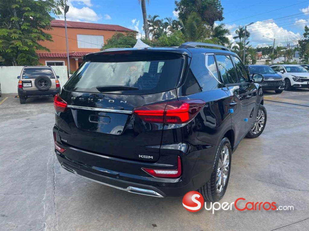 2025 KGM Rexton URBAN PLUS — foto 3 / 7
