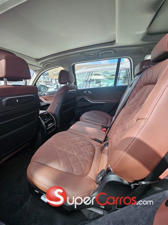 2026 BMW X 7 xDrive 40d Premium — foto 4 / 8