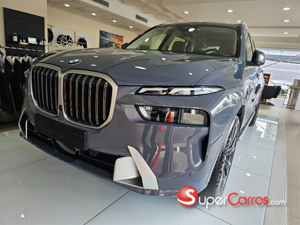 2025 BMW X 7