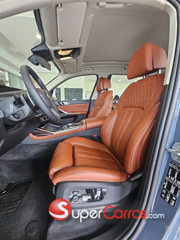 2025 BMW X 7 — foto 2 / 10