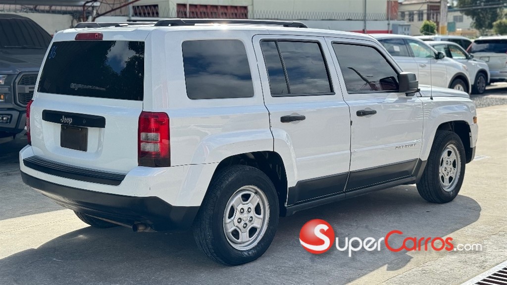 2016 Jeep Patriot Sport — foto 6 / 8