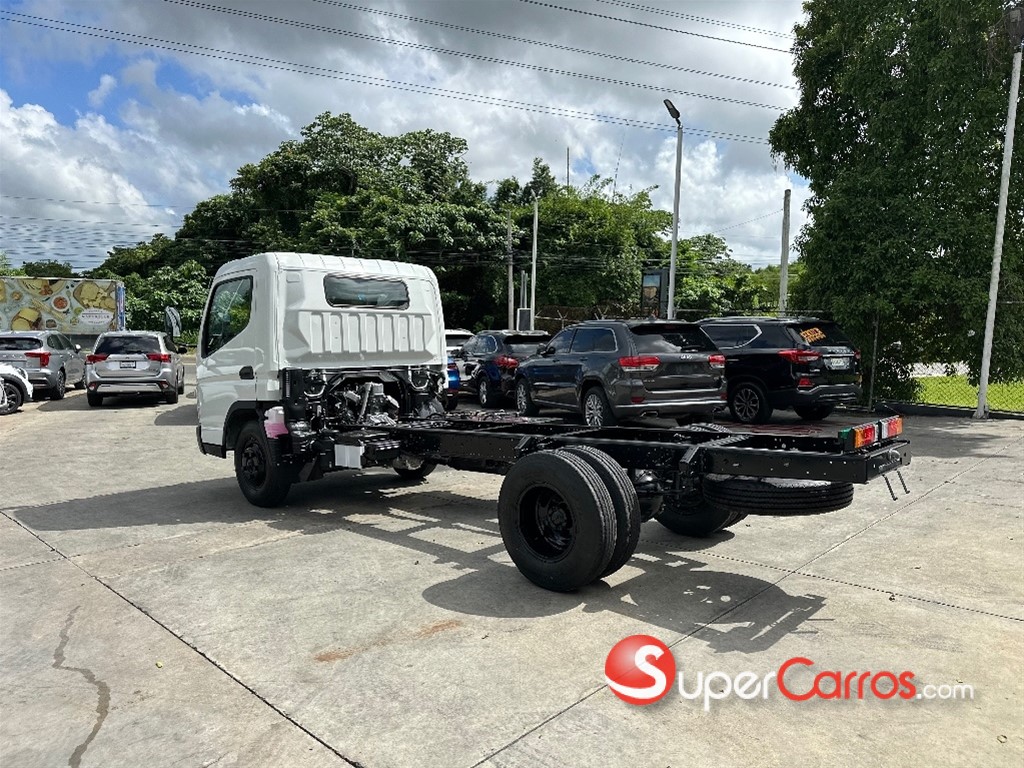 2026 Mitsubishi Motors Fuso — foto 5 / 8