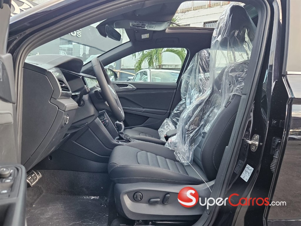 2024 Volkswagen Taos Highline — foto 7 / 12