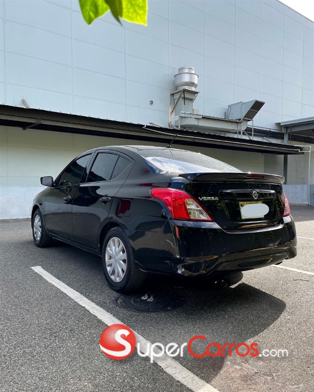 2019 Nissan Versa — foto 3 / 10
