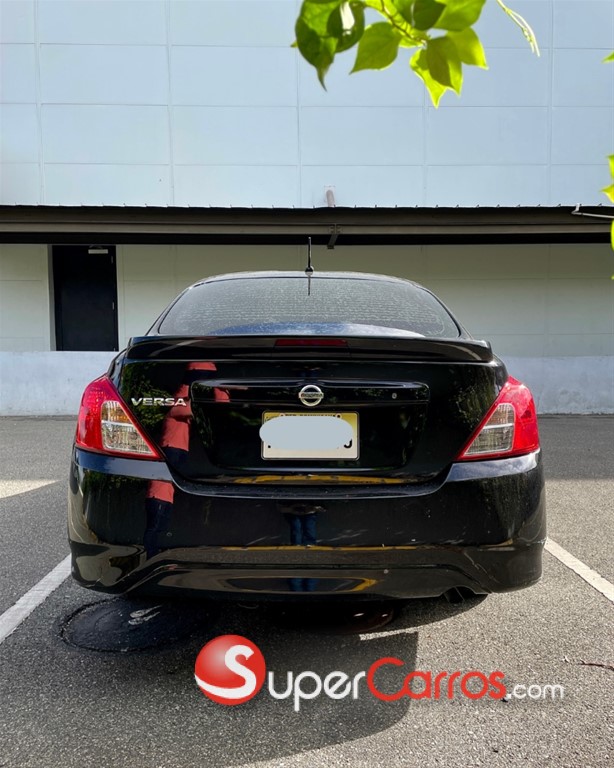 2019 Nissan Versa — foto 4 / 10