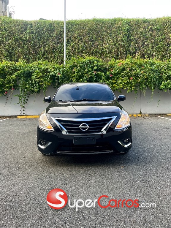 2019 Nissan Versa — foto 5 / 10