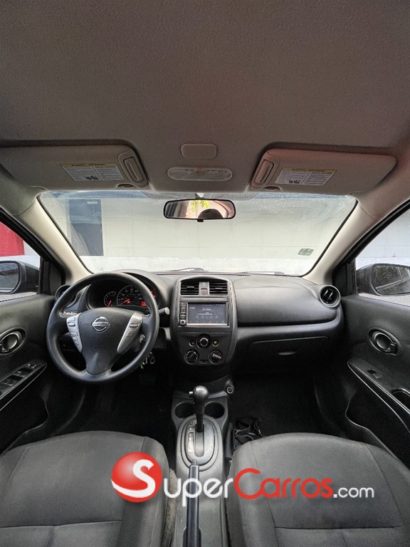 2019 Nissan Versa — foto 9 / 10