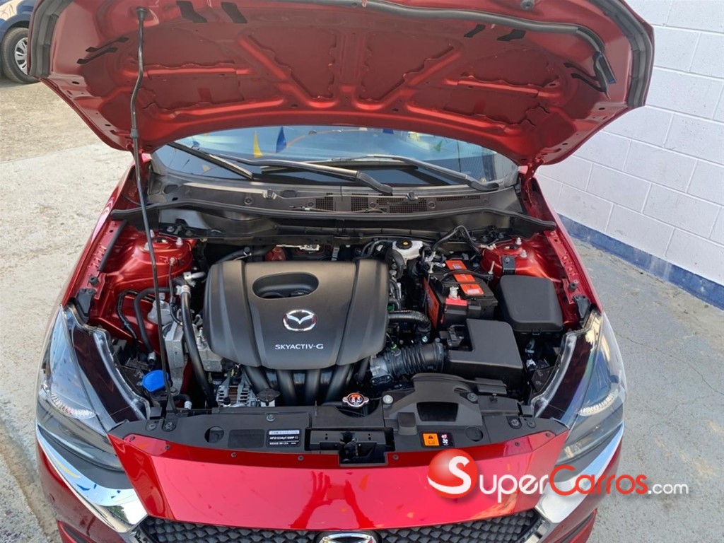 2020 Mazda 2 — foto 2 / 12