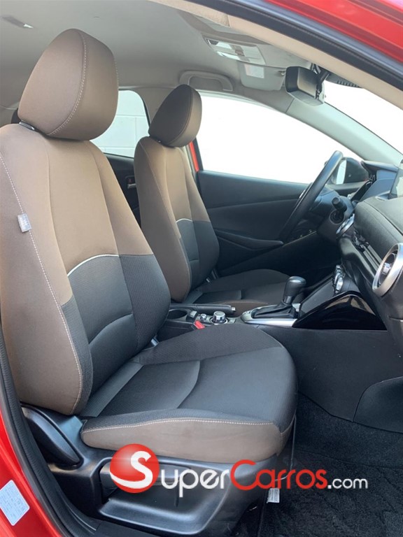 2020 Mazda 2 — foto 3 / 12