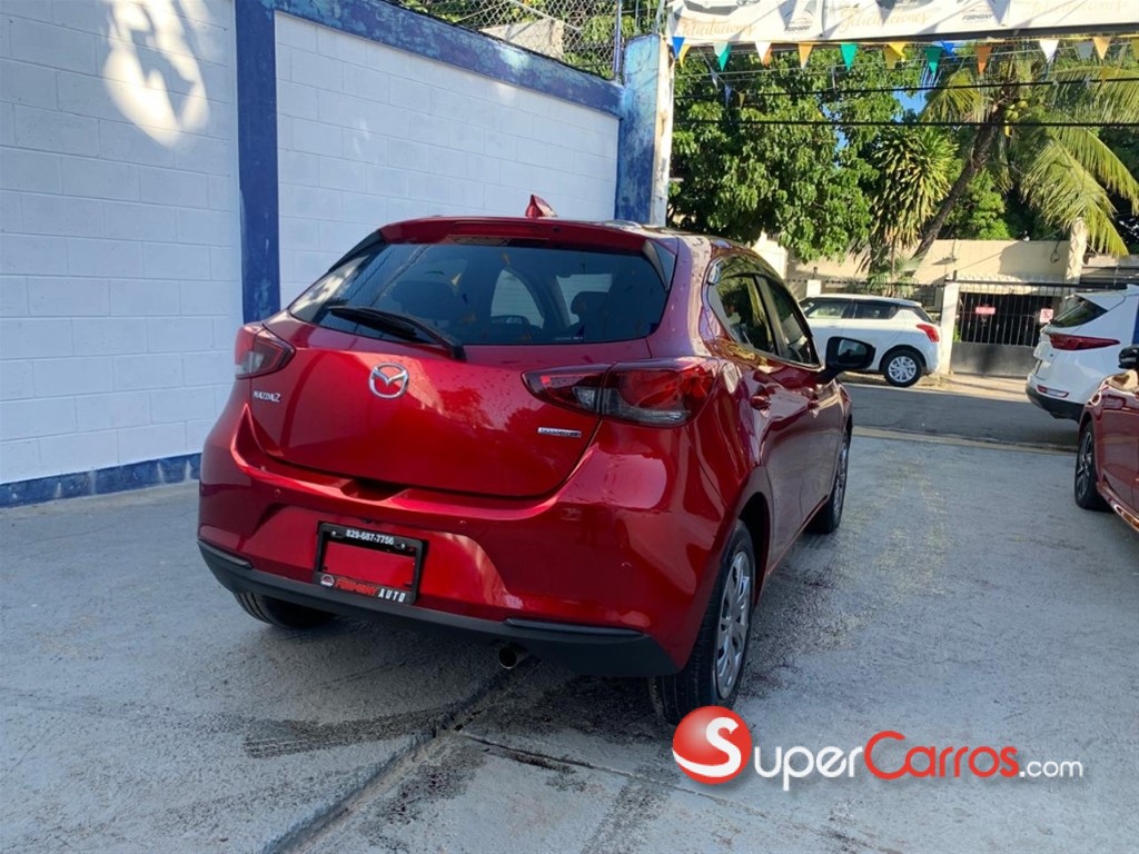 2020 Mazda 2 — foto 10 / 12
