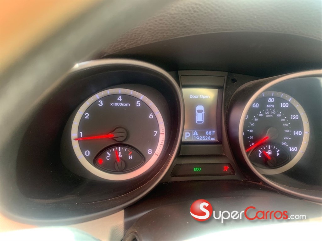 2017 Hyundai Santa Fe Sport — foto 8 / 11