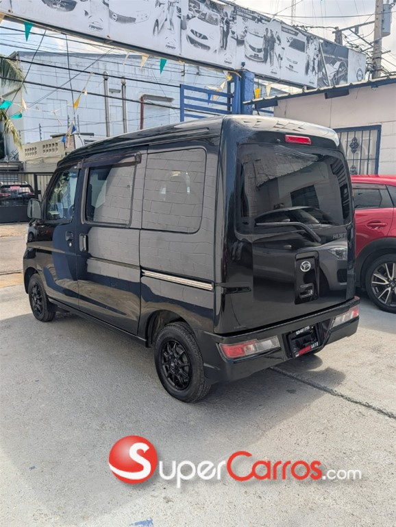 2021 Daihatsu Hijet — foto 7 / 12