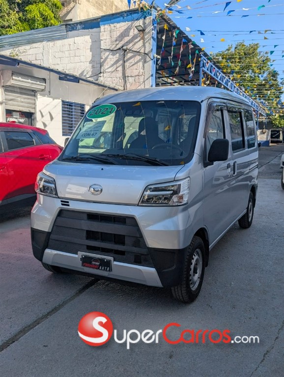 2021 Daihatsu Hijet Minivan — foto 3 / 11