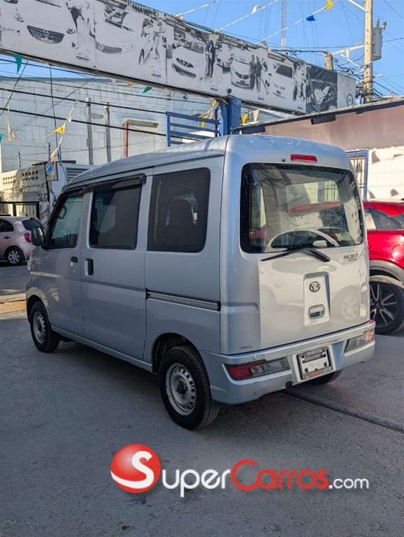 2021 Daihatsu Hijet Minivan — foto 4 / 11