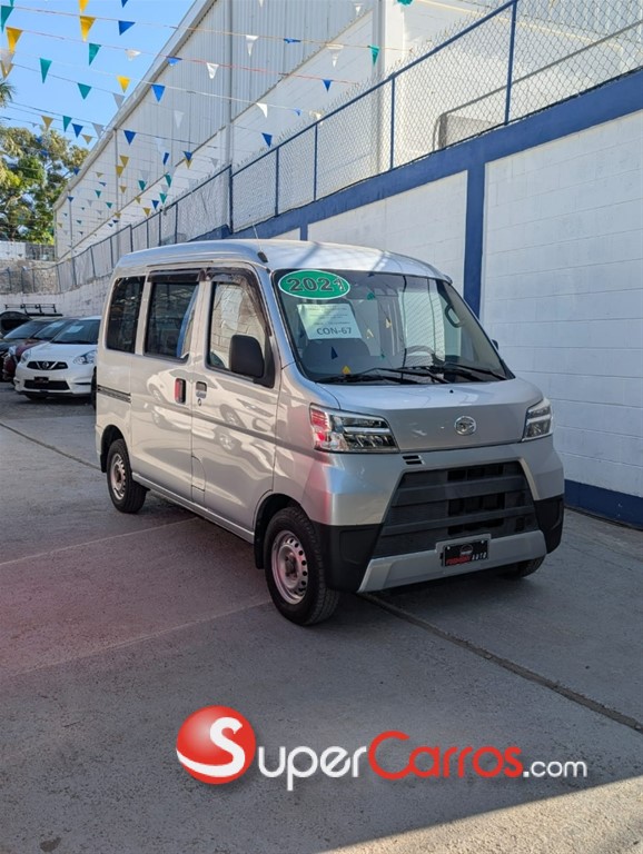 2021 Daihatsu Hijet Minivan — foto 11 / 11