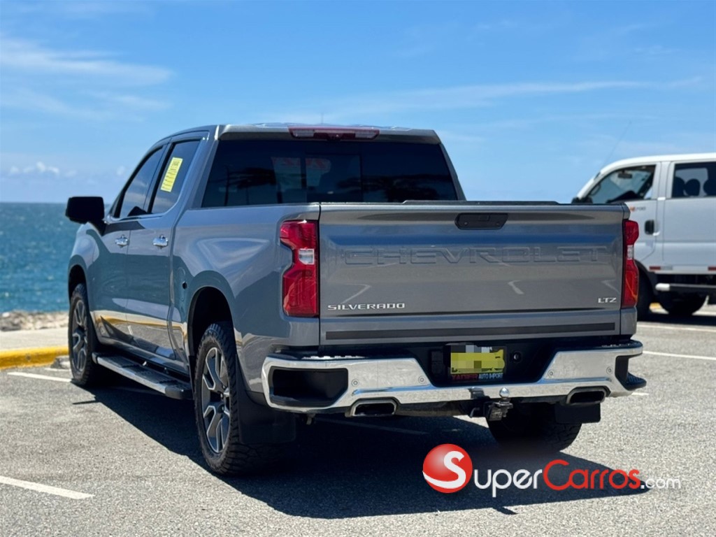 2021 Chevrolet Silverado LTZ — foto 3 / 8