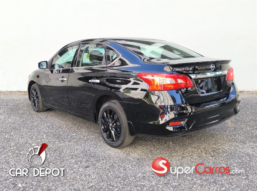 2018 Nissan Sentra S — foto 4 / 11