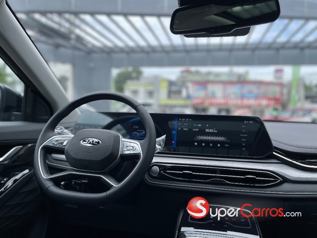 2026 Jac JS6 — foto 11 / 12