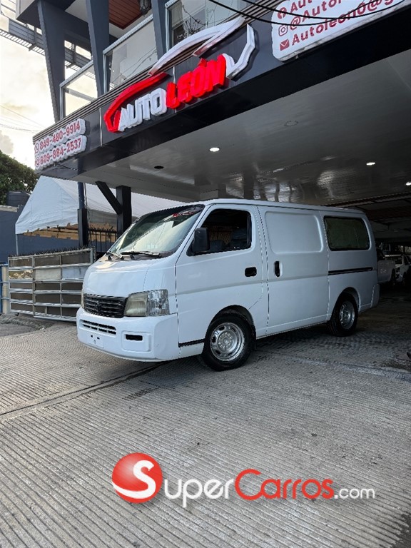 2006 Nissan Urvan — foto 2 / 11