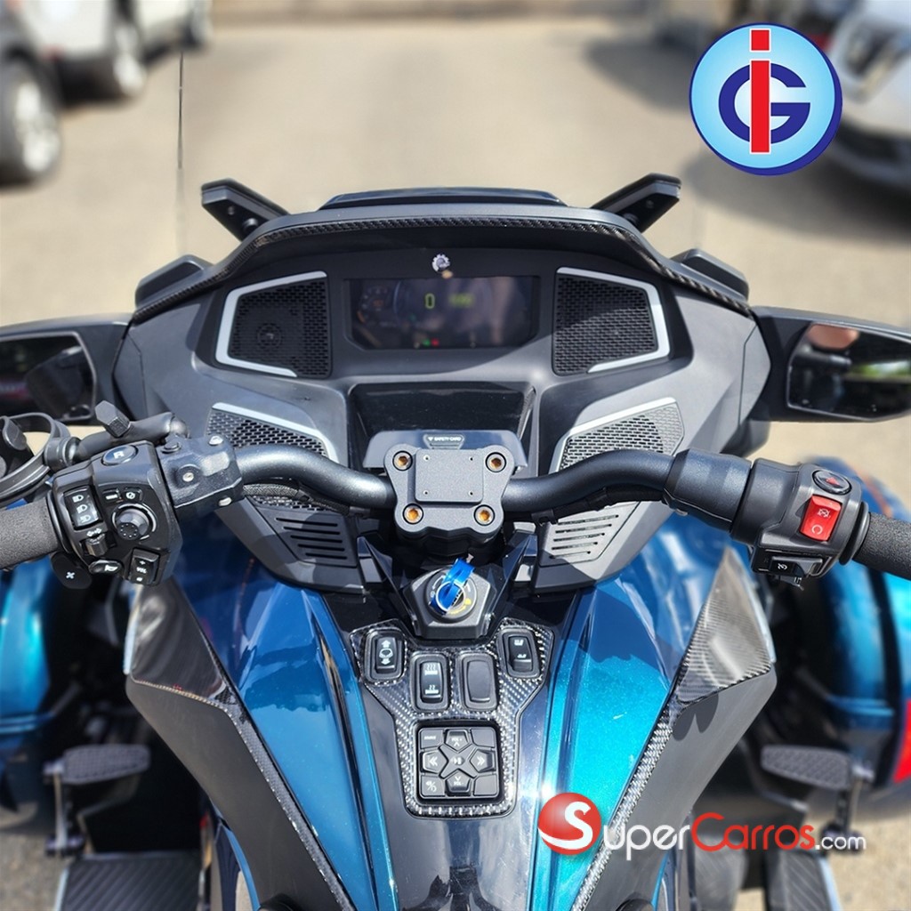 2021 Can Am Spyder RT Limited — foto 4 / 10