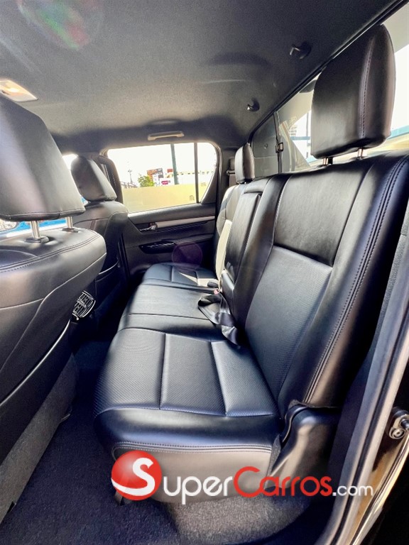 2022 Toyota Hilux Revo Adventure — foto 6 / 10