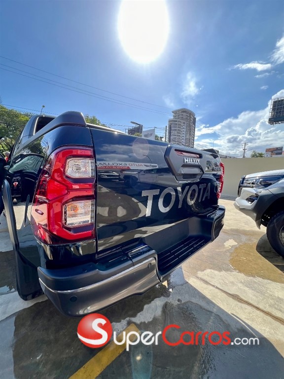 2022 Toyota Hilux Revo Adventure — foto 7 / 10