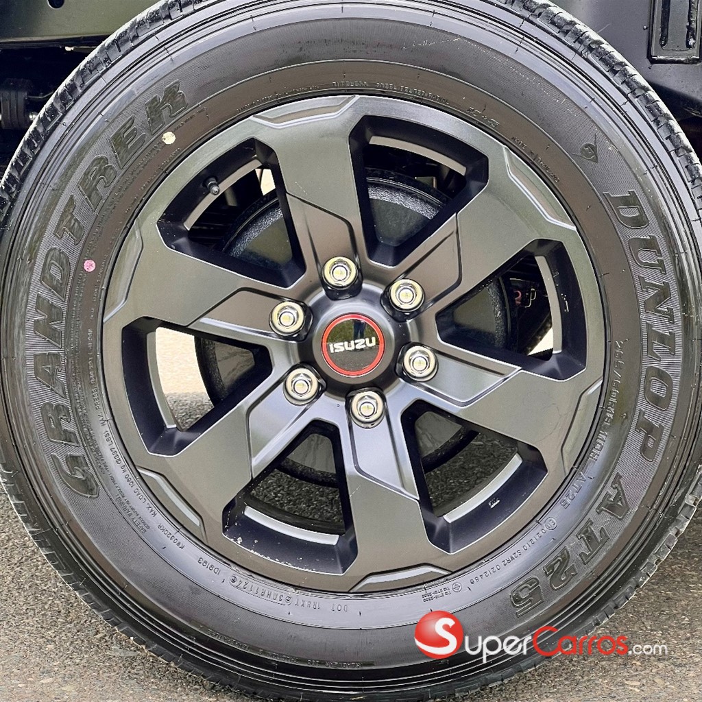 2027 Isuzu DMAX LSE — foto 5 / 12