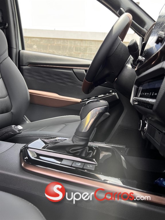 2027 Isuzu DMAX LSE — foto 12 / 12