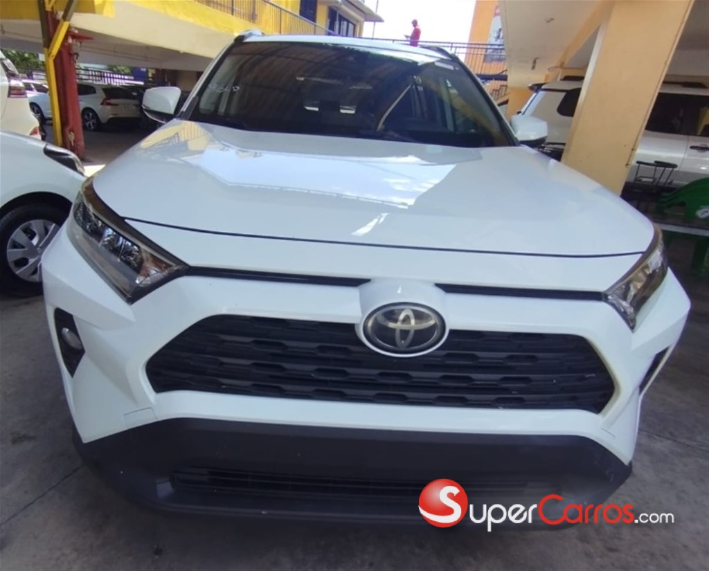 2019 Toyota RAV4 XLE — foto 2 / 12