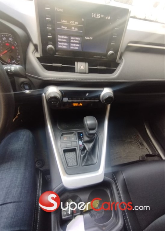 2019 Toyota RAV4 XLE — foto 8 / 12