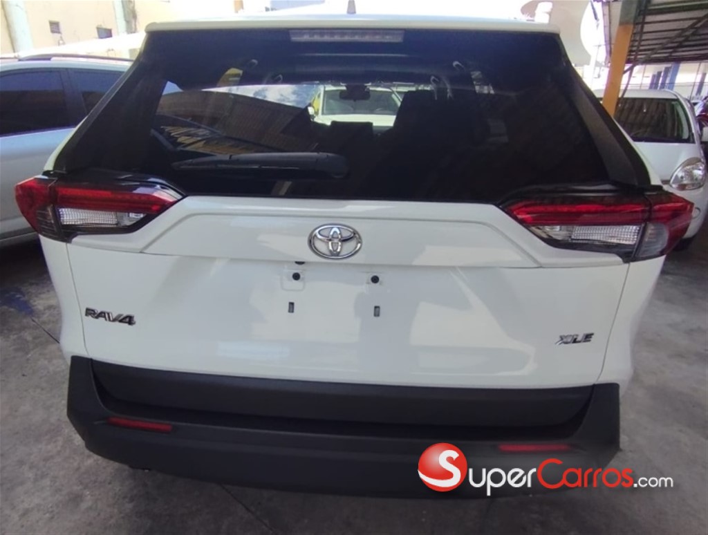 2019 Toyota RAV4 XLE — foto 9 / 12